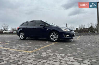 Универсал Opel Astra 2012 в 
