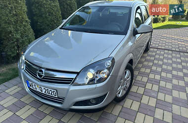 Универсал Opel Astra 2009 в 