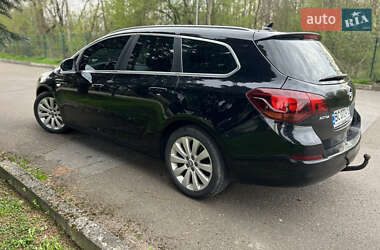 Универсал Opel Astra 2011 в 