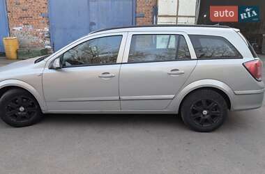 Универсал Opel Astra 2005 в 