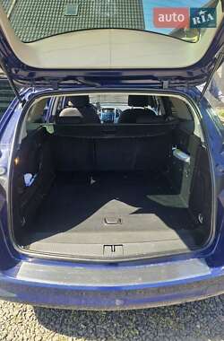 Универсал Opel Astra 2012 в 