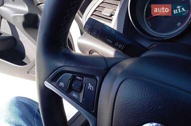 Универсал Opel Astra 2012 в 