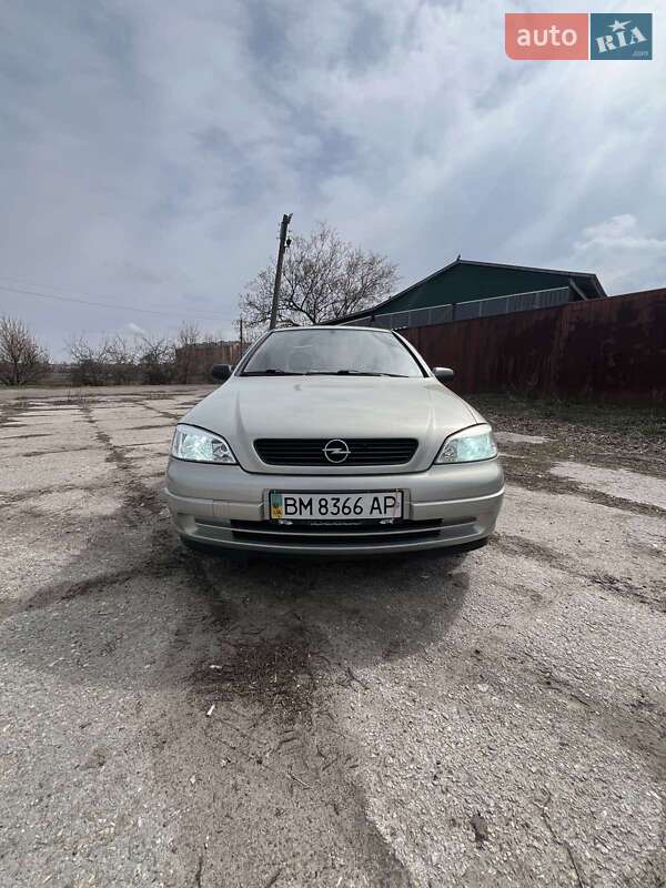 Седан Opel Astra 2006 в Прилуках