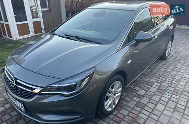 Универсал Opel Astra 2018 в 