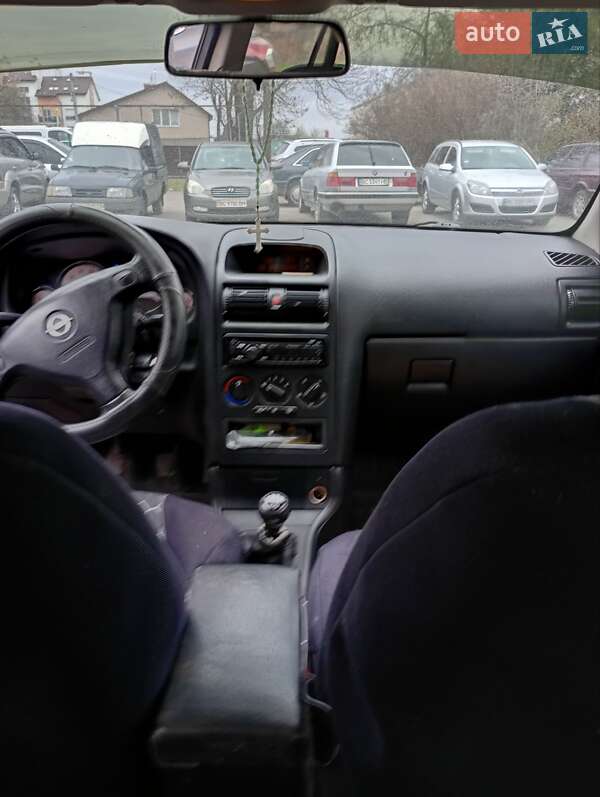 Универсал Opel Astra 2002 в Львове