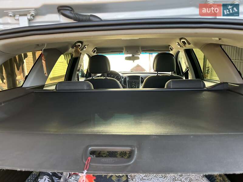 Универсал Opel Astra 2011 в Летичеве