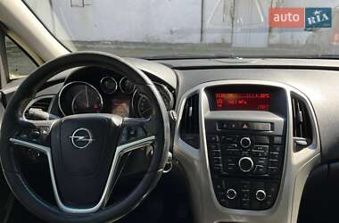 Универсал Opel Astra 2011 в Летичеве