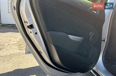Универсал Opel Astra 2011 в 
