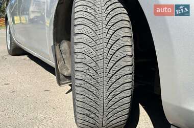 Универсал Opel Astra 2011 в 
