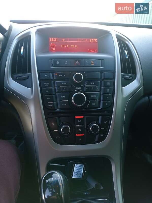 Универсал Opel Astra 2011 в Летичеве