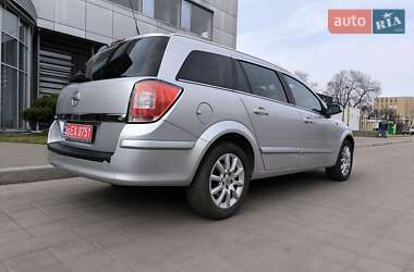 Универсал Opel Astra 2008 в 