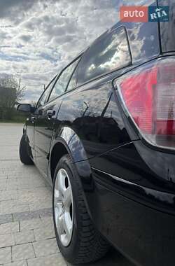 Універсал Opel Astra 2007 в 