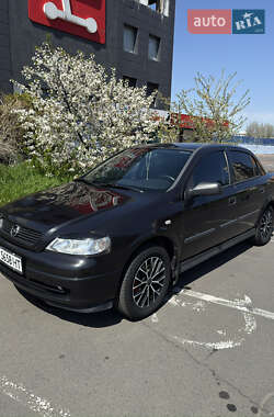 Седан Opel Astra 2008 в 