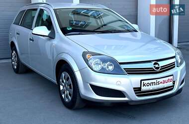 Универсал Opel Astra 2009 в 