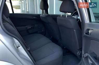 Универсал Opel Astra 2009 в 