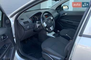 Универсал Opel Astra 2009 в 