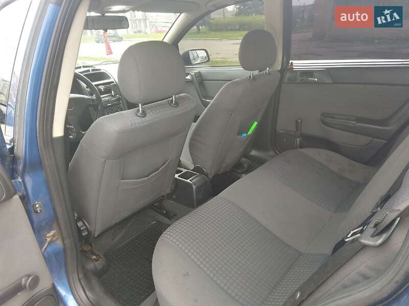 Хетчбек Opel Astra 2005 в Василькові
