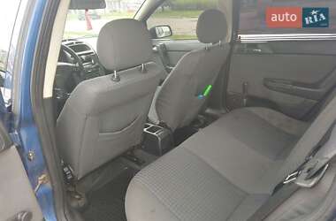 Хэтчбек Opel Astra 2005 в 