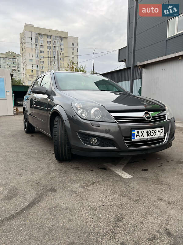 Универсал Opel Astra 2009 в Харькове