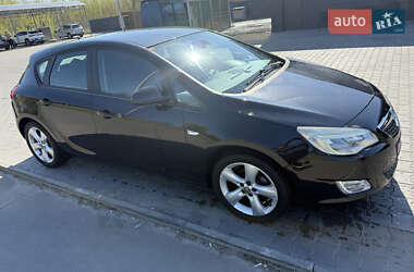 Хэтчбек Opel Astra 2009 в 