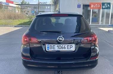 Універсал Opel Astra 2011 в 