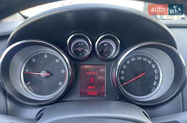 Універсал Opel Astra 2011 в 