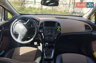 Универсал Opel Astra 2015 в 