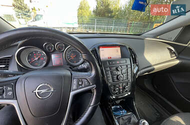 Универсал Opel Astra 2015 в 