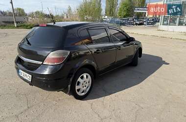 Хэтчбек Opel Astra 2008 в 