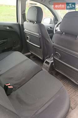 Універсал Opel Astra 2010 в 