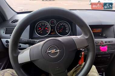 Универсал Opel Astra 2006 в 