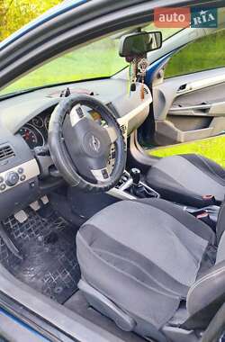 Универсал Opel Astra 2007 в 