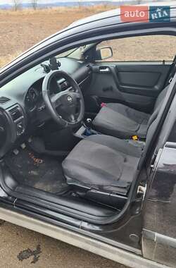 Седан Opel Astra 2006 в 