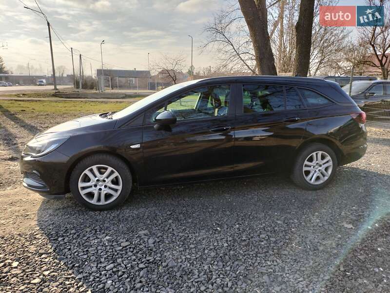 Універсал Opel Astra 2017 в Луцьку