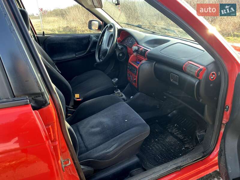 Хэтчбек Opel Astra 1996 в Самборе