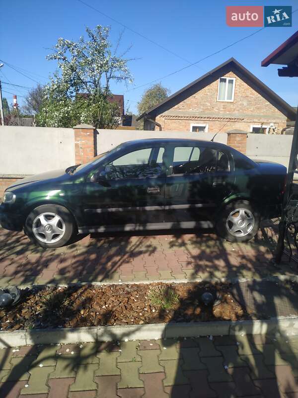 Седан Opel Astra 1999 в Луцьку