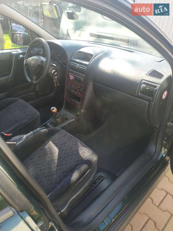 Седан Opel Astra 1999 в Луцьку