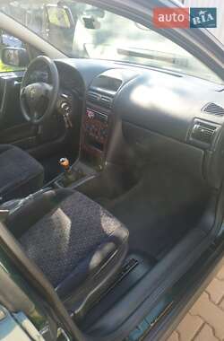 Седан Opel Astra 1999 в 