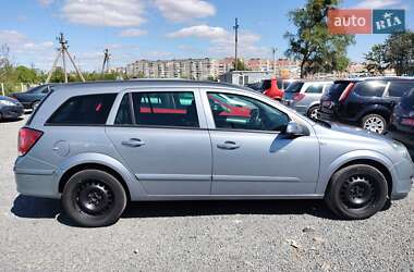Универсал Opel Astra 2005 в 
