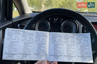 Хэтчбек Opel Astra 2010 в 