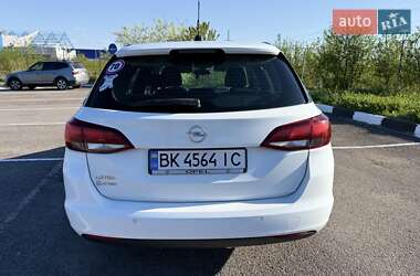 Универсал Opel Astra 2019 в Ровно