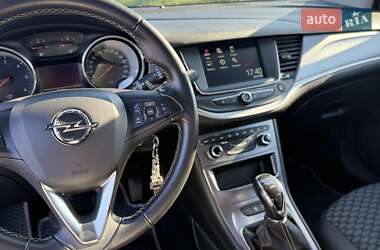 Универсал Opel Astra 2019 в Ровно