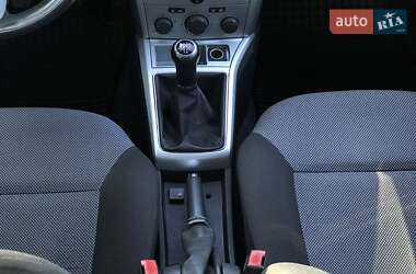 Универсал Opel Astra 2009 в 