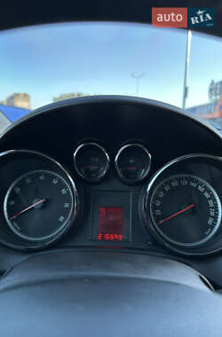 Хэтчбек Opel Astra 2010 в 