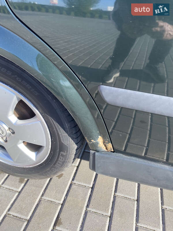 Седан Opel Astra 2001 в Буске