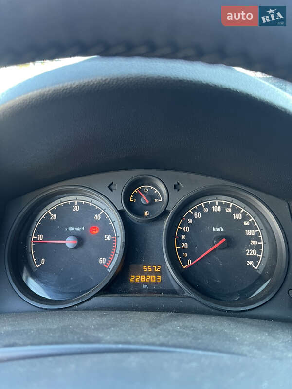 Универсал Opel Astra 2010 в Киеве