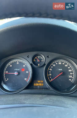 Універсал Opel Astra 2010 в 