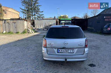 Універсал Opel Astra 2010 в 