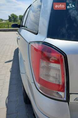 Универсал Opel Astra 2008 в 