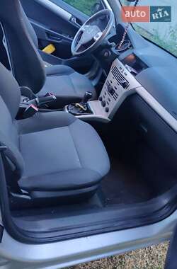 Универсал Opel Astra 2008 в 